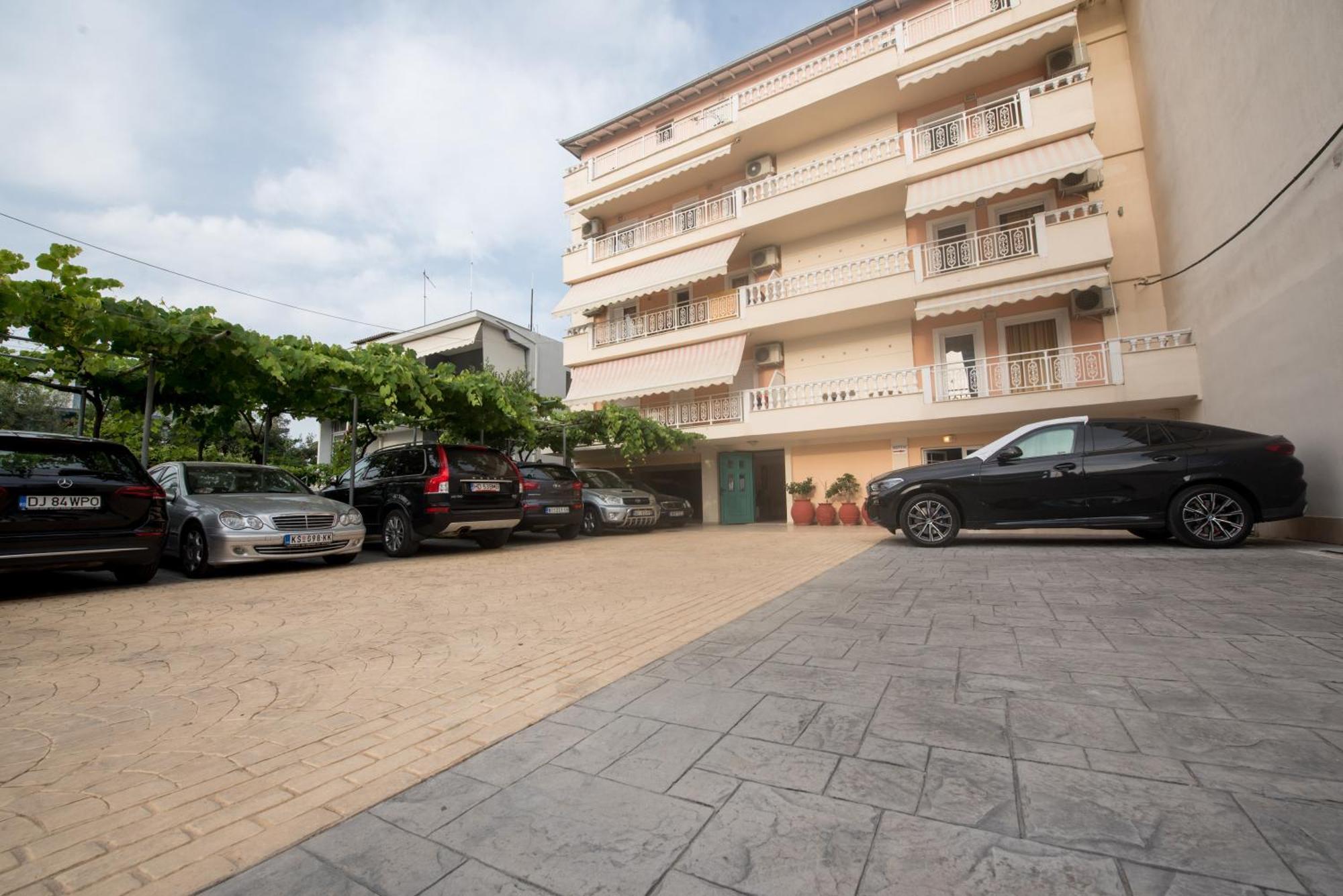 Aris Aparthotel Paralía Kültér fotó